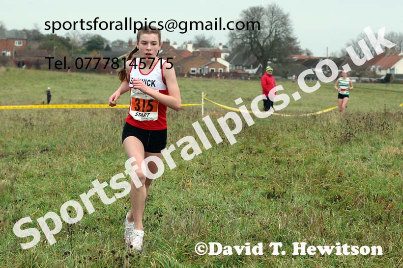 Girls under-15s, 2021 North Eastern Cross Country Championships, Sedgefield. Photo: David T. Hewitson/Sports for All Pics